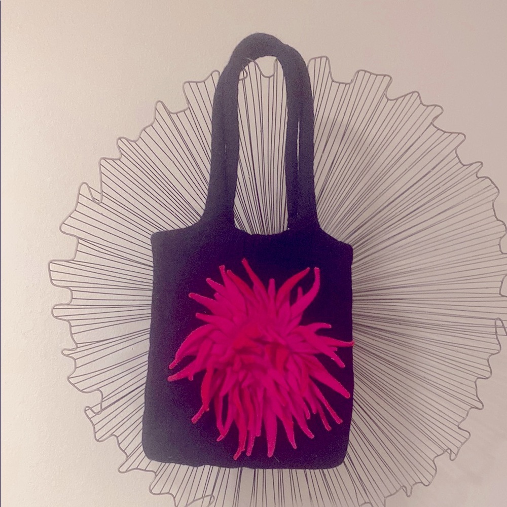 HWD Tote Bag with Pink Floral 100% Wool Made in Nepal Black